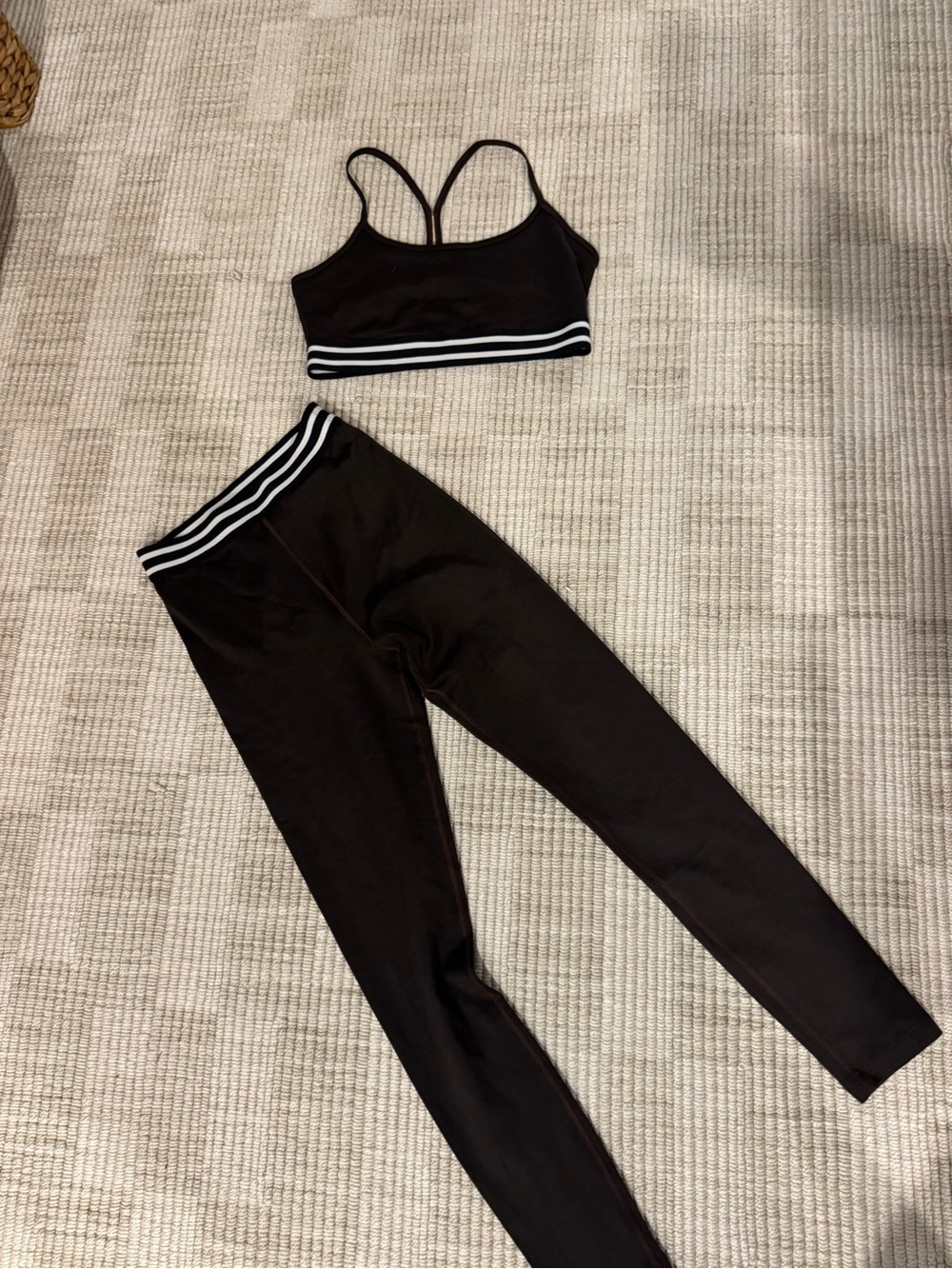 Splits59 brown leggings and bra set